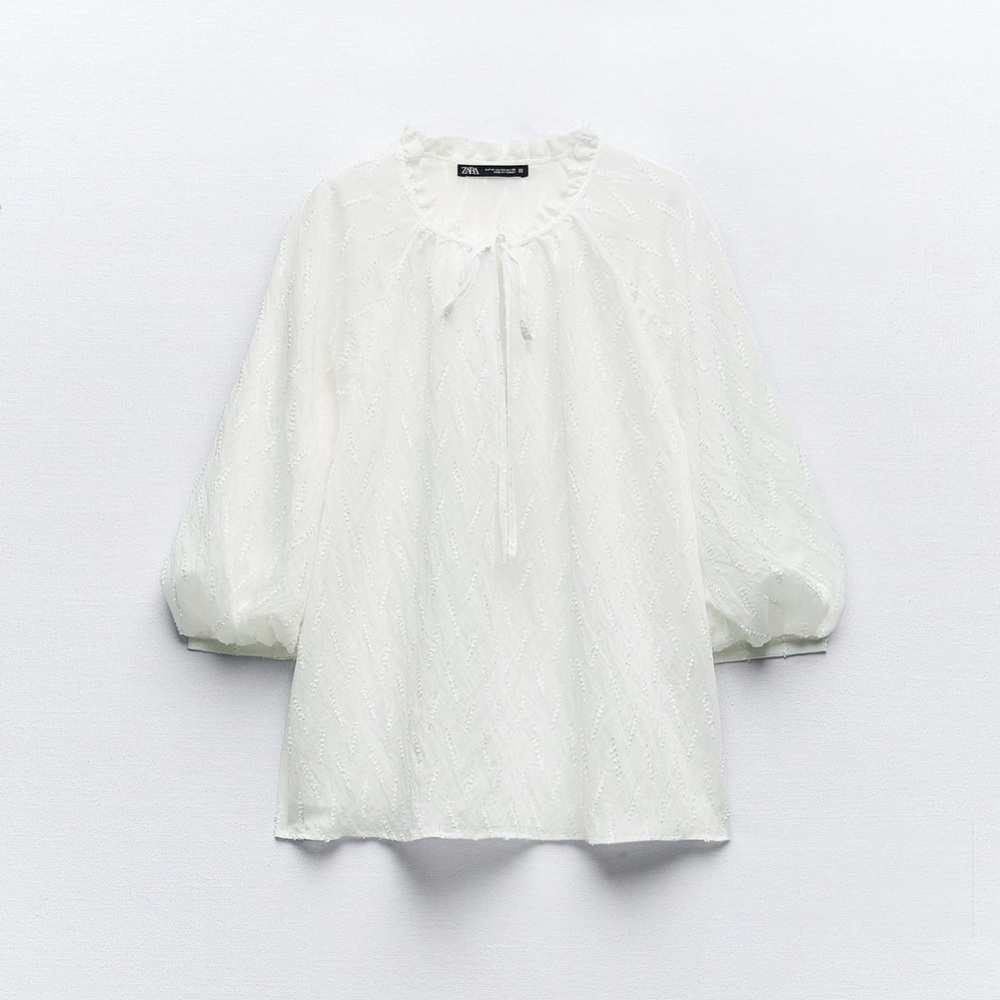 ZARA Women’s Frayed Fabric White Blouse Top Size M